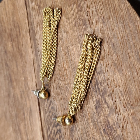 E660 dungeon tassel fringe earrings - Picture 1 of 2